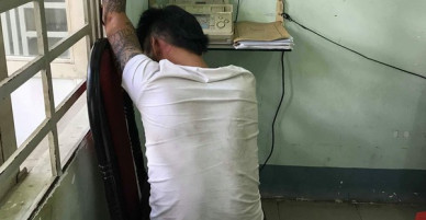 Vụ chiến sĩ CSGT bị ô tô chở thuốc lá lậu tông văng xuống đường: 2 tài xế dương tính với ma tuý