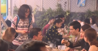 Tin vào lời hứa xây được nhà Hà Nội, có cổ phần công ty sau 5 năm, nhiều sinh viên bị lôi kéo vào đường dây bán hàng rong
