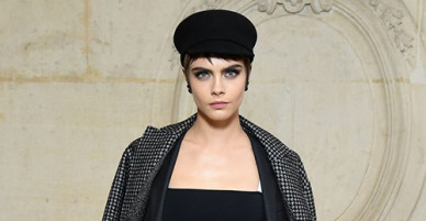 Cara Delevingne đẹp nhất tuần với áo bra-top