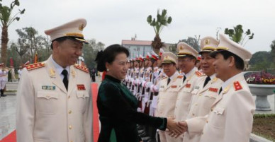 Chủ tịch Quốc hội dự Lễ kỷ niệm 70 năm Ngày Bác Hồ có Sáu điều dạy Công an nhân dân