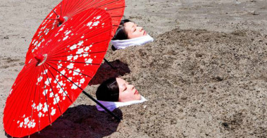 Truyền thống tắm cát nóng ba thế kỷ ở Nhật Bản