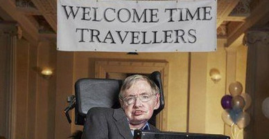 21 sự thật thú vị về cuộc đời của Stephen Hawking - Là học sinh trung bình, gia đình trí thức nhưng khá... lập dị