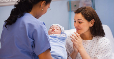 Sướng như đẻ ở… nước ngoài: Đào tạo bài bản trước khi sinh, bệnh viện như khách sạn hạng cao