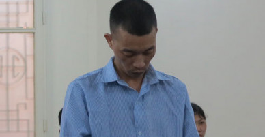 Án mạng từ việc ôtô bị chắn lối đi