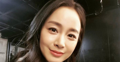 Kim Tae Hee tái xuất sau 5 tháng sinh con