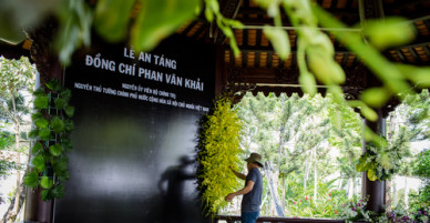 Nguyên Thủ tướng Phan Văn Khải được an táng cạnh mộ phần người vợ