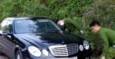 Bình gas xả hết khí trong xe Mercedes có ba người tử vong
