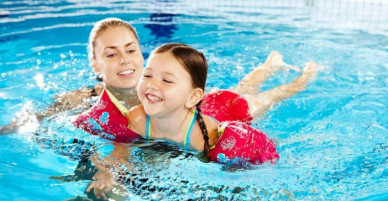 Không biết bơi vẫn có thể thoát chết đuối nhờ kỹ thuật ‘bơi tự cứu’ rất dễ học