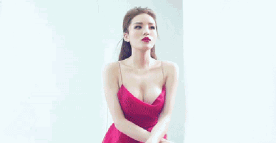 Cận cảnh vòng 1 nảy nở của Kỳ Duyên khi không photoshop trong clip hậu trường