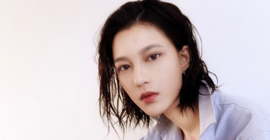 Cô nàng tomboy Trung Quốc gây bão bởi vẻ ngoài sắc lạnh, đẹp trai hơn cả soái ca