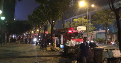 Hà Nội: Một phòng trong Viện Triết học bất ngờ bốc cháy, người dân phát hiện khói lửa hoảng hốt thông báo bảo vệ