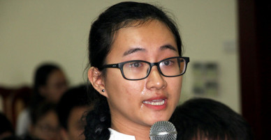 Nữ sinh phản ánh cô giáo không nói sẽ chuyển trường trong tuần sau