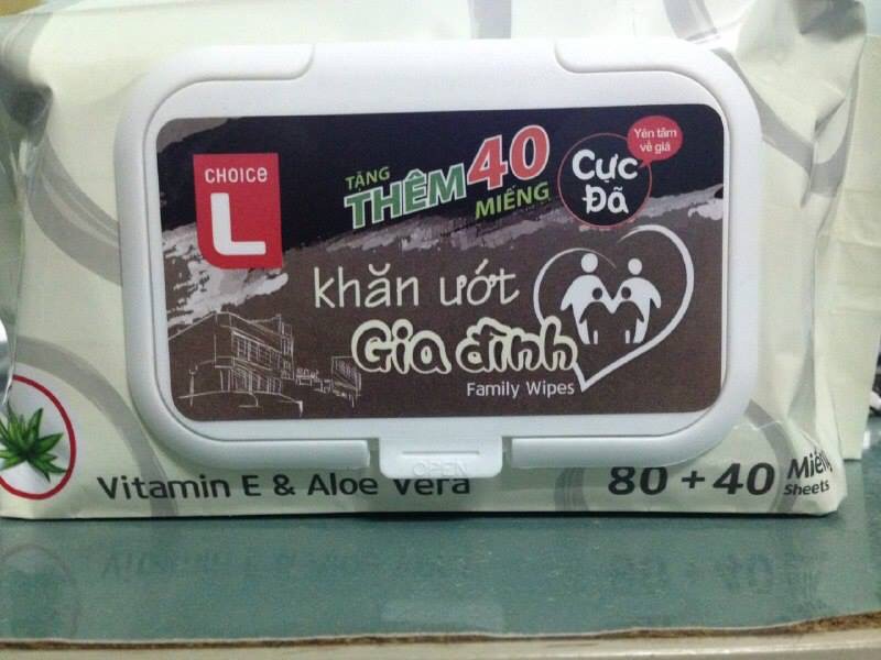 Theo nghiên cứu của các nhà khoa học, Polyhexanmethylene guanidine phosphate là một hợp chất tẩy trùng chuyên dùng cho việc tẩy rửa. Thế nhưng, Polyhexanmethylene guanidine phosphate lại mang trong mình một lượng độc tố cao. Nếu người sử dụng thường xuyên, nó sẽ gây ra các bệnh sơ vữa ở phổi. Tỉ lệ tử vong khi sử dụng thường xuyên lên tới 50% cho cả trẻ em và người lớn. Tính riêng đất nước mẹ đẻ của siêu thị Lotte Mart, trong năm 2011 đến 2015, có hơn 143 bệnh nhân tử vong vì bệnh hô hấp do chất này gây ra.