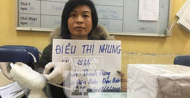 Nữ quái đánh liều buôn ma túy lấy tiền yêu phi công trẻ