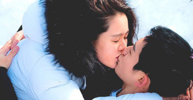 Son Ye Jin gây sốt với các cảnh ngọt ngào bên mỹ nam