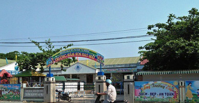 Giáo viên “tố” bị hiệu trưởng gợi ý phá thai vì có con thứ 3