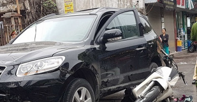 6 người nhập viện sau tai nạn liên hoàn ở Hà Nội