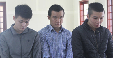 Ba thanh niên đánh chết người đàn ông trong đêm