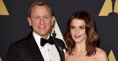 Vợ tài tử Điệp viên 007 Daniel Craig mang bầu ở tuổi 48