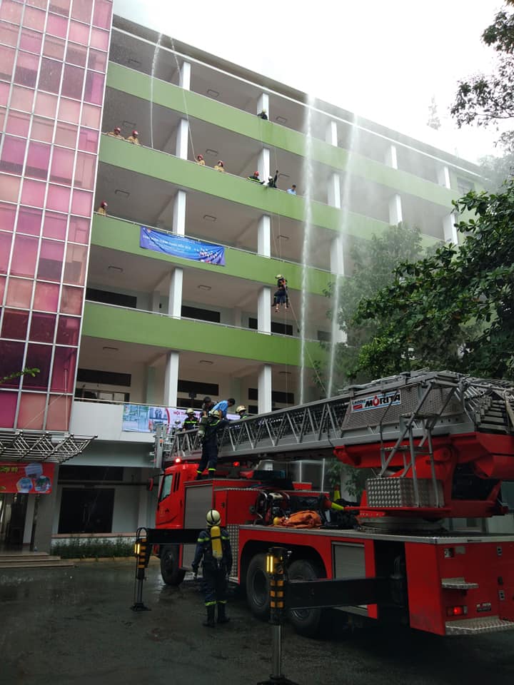 Đại học Bách Khoa, chữa cháy, PCCC, dập lửa, tin8