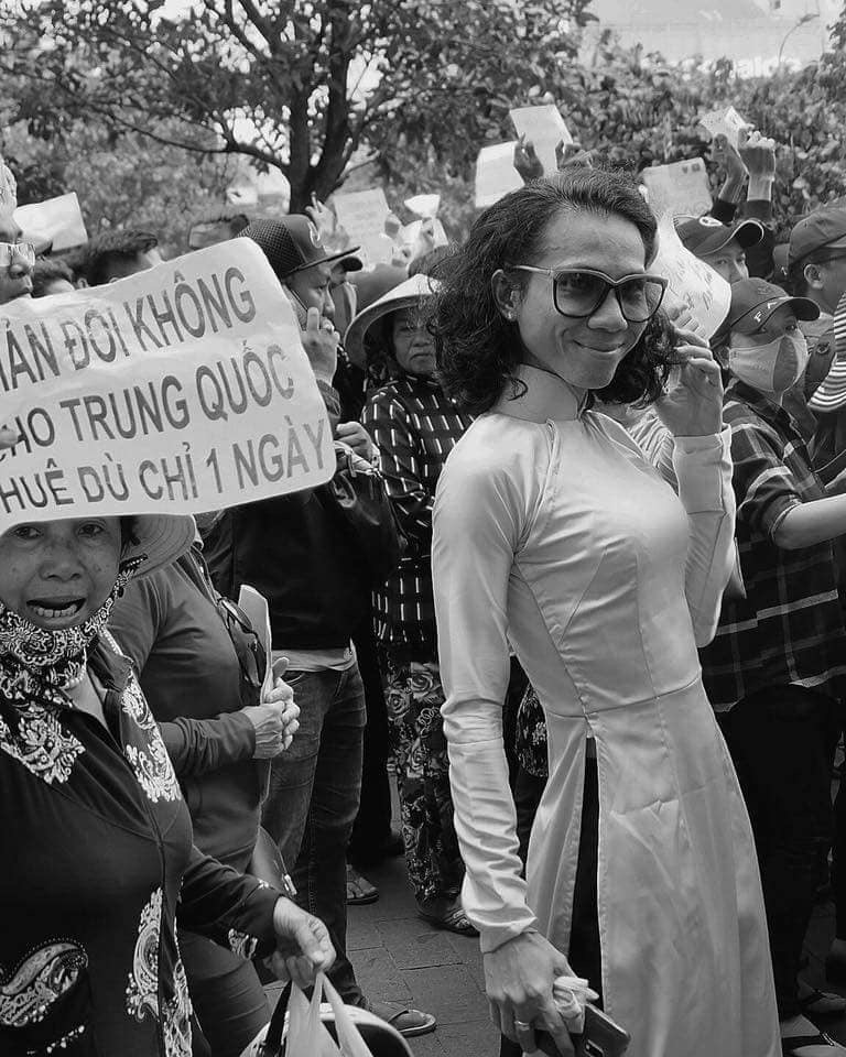 tin8, biểu tình, 99 năm, đặc khu, trung quốc