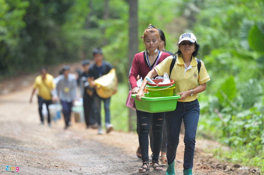 Huấn luyện viên đội bóng đá nhí, đội bóng đá nhí Thái Lan, giải cứu, thần 4 mặt, tin8, sống sót thần kì
