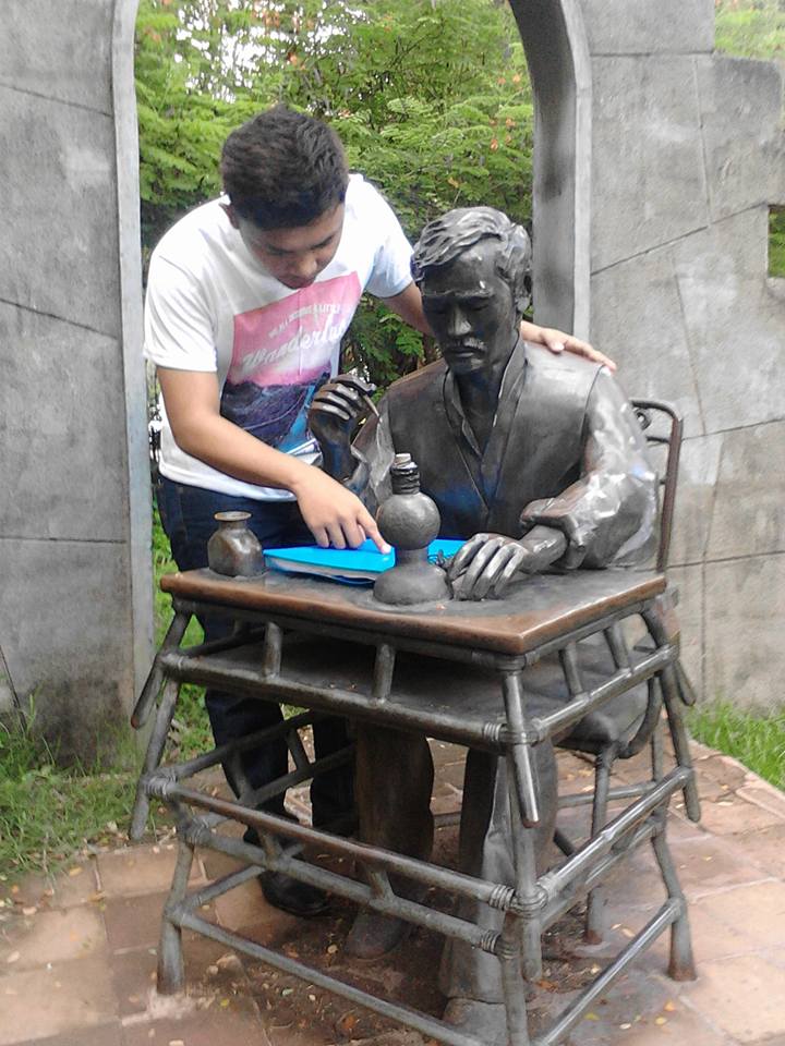 nhạt nhẽo, bức tượng, tin8, hài hước, tranh ảnh