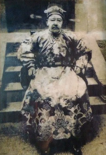 Vua Mèo, dinh thự, tin8, hình ảnh