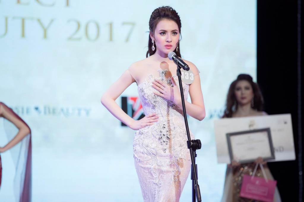 Á hậu Thư Dung, làm gái, đi khách, tin8, chân dài, người nổi tiếng, Mc Cao Vy