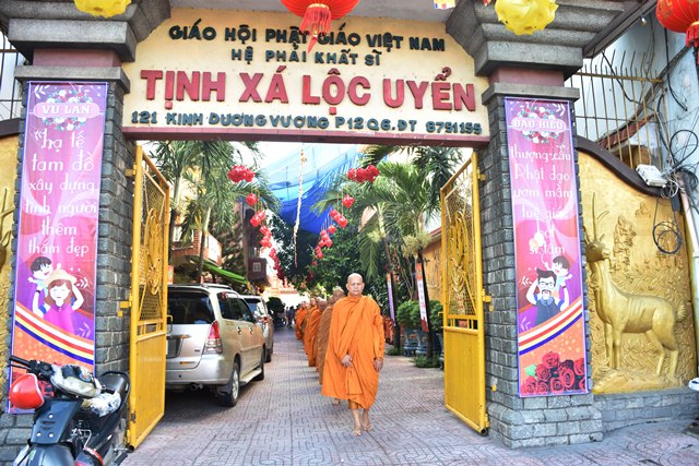 khám bệnh, nổi tiếng, Sài Gòn, người nghèo, tin8, giúp đỡ, bệnh nhân