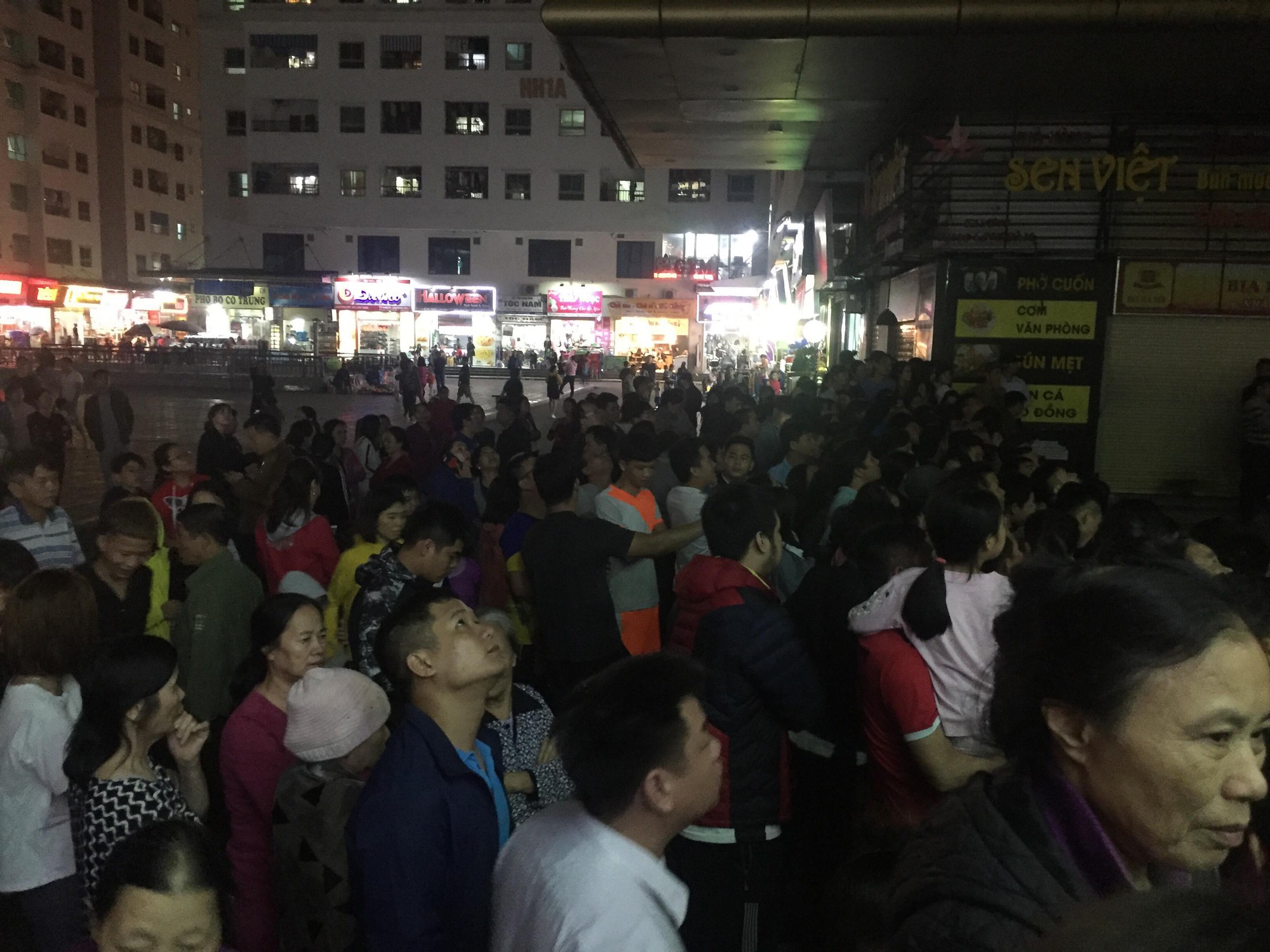 sinh viên, mẹ trẻ, trầm cảm sau sinh, quăng con tại chung cư, chung cư Linh Đàm, Hà Nội.