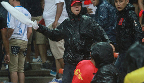 AFF Cup 2018, vết nhơ, kinh hoàng, tin8, tấn công, bị đánh, CĐV Việt Nam, CĐV Malaysia, Ultras Malaysia