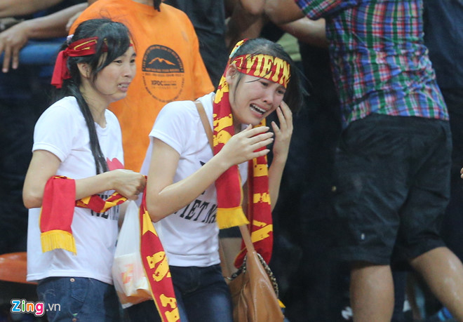 AFF Cup 2018, vết nhơ, kinh hoàng, tin8, tấn công, bị đánh, CĐV Việt Nam, CĐV Malaysia, Ultras Malaysia