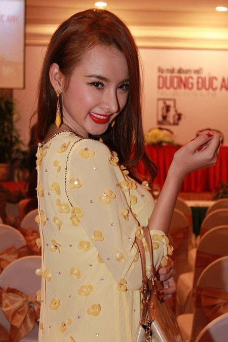 sao Việt, phẫu thuật thẩm mỹ, hư hỏng, hoại tử, khác lạ, công nghệ thẩm mỹ, thú nhận, ngoại hình, tin8